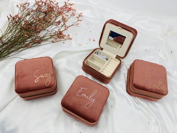 Personalized Jewelry Box Bridesmaid Gift Bride Gift Velvet - Etsy | Etsy (US)