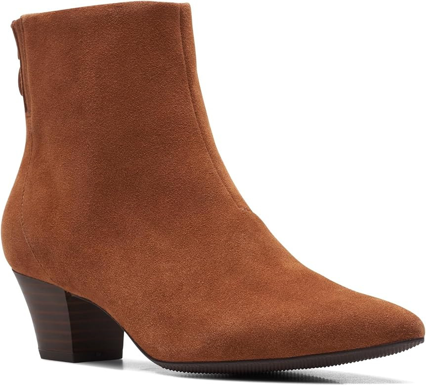 Clarks Women's Teresa Fashion Boot | Amazon (US)