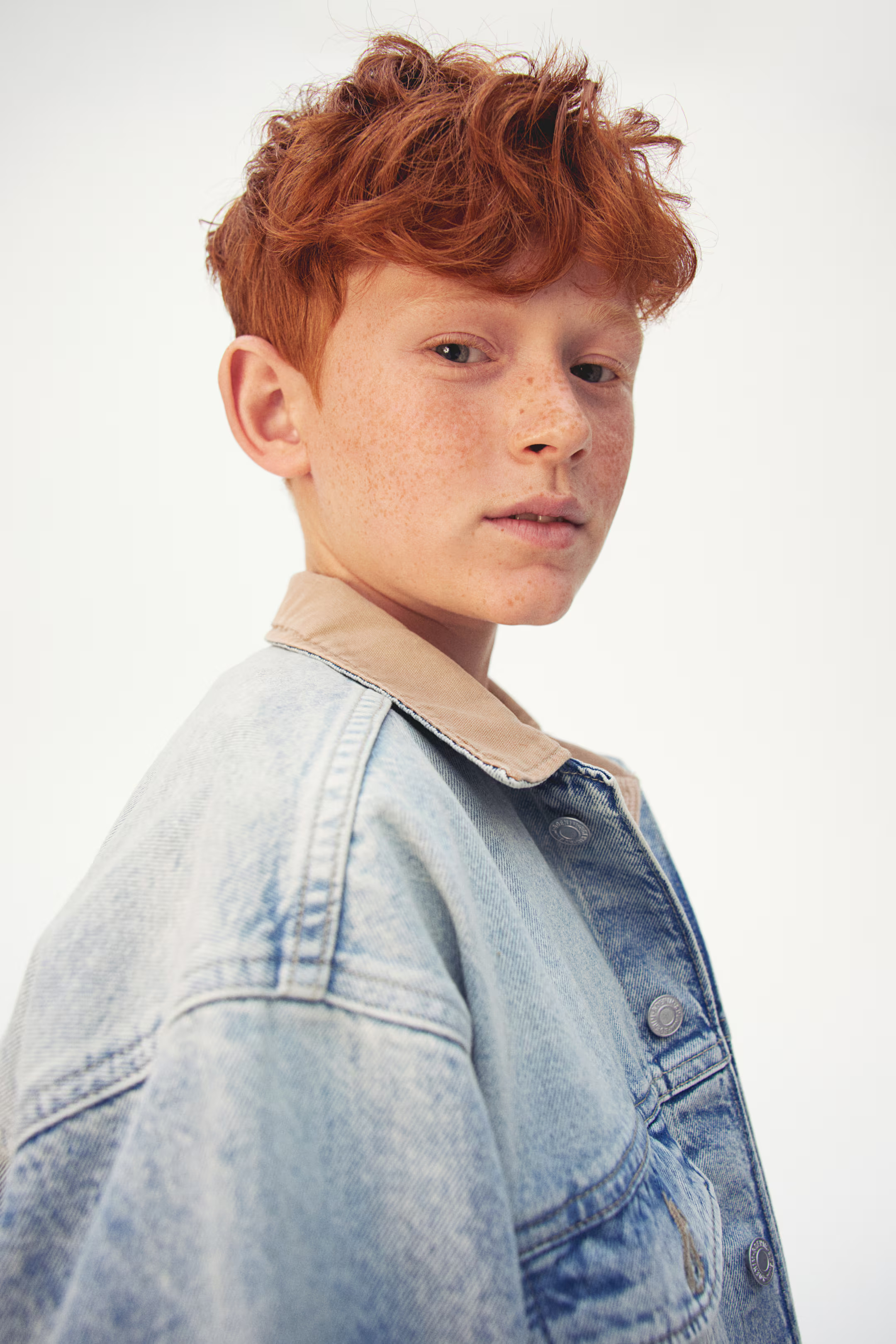 Jeans Jacket - Long sleeve - Regular length - Light denim blue - Kids | H&M US | H&M (US + CA)