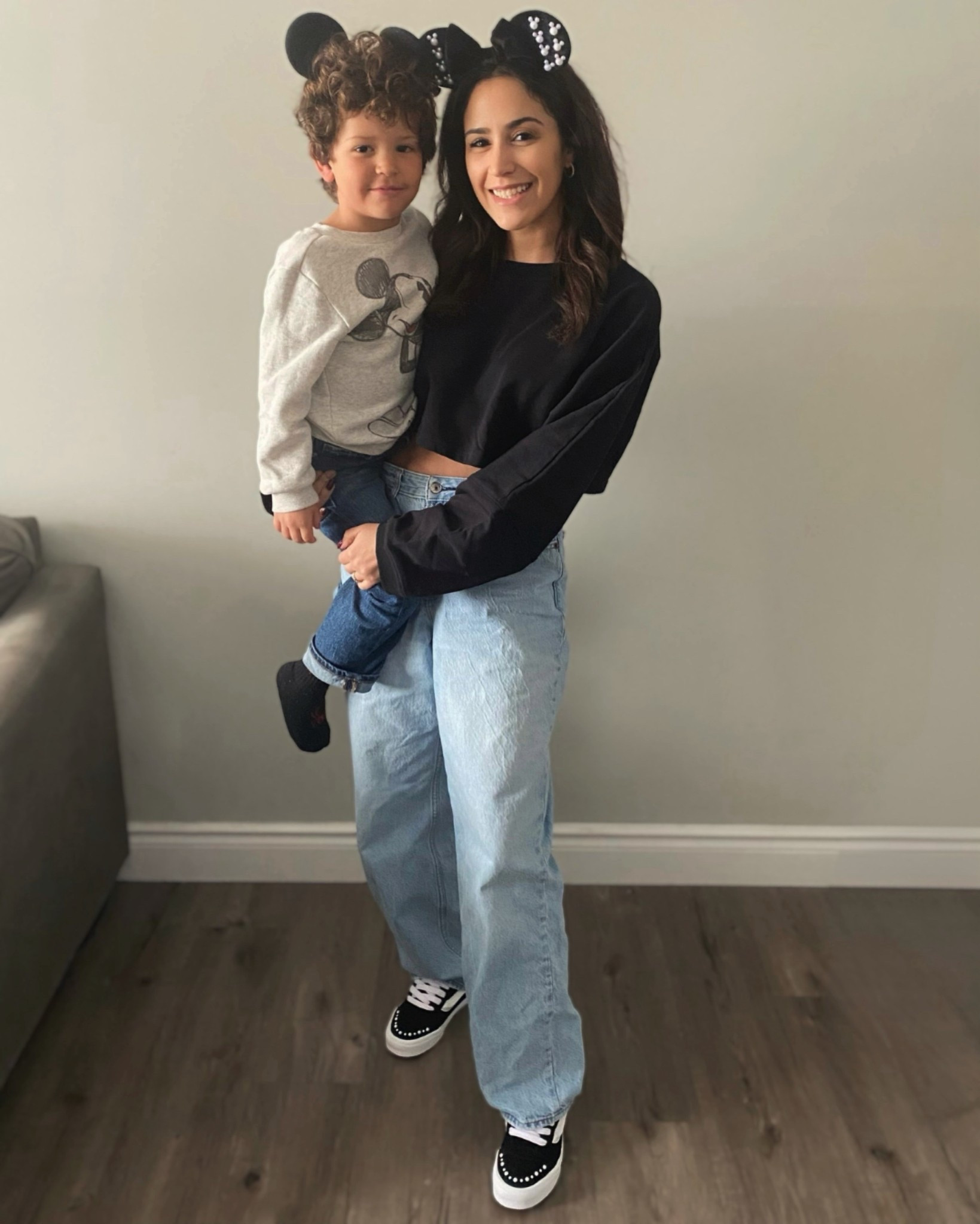 Disney on Ice outfit and accessory ideas | 🇺🇸+🇨🇦🔗
Disney outfit #ltkdisney #ltkstyle

#LTKootd