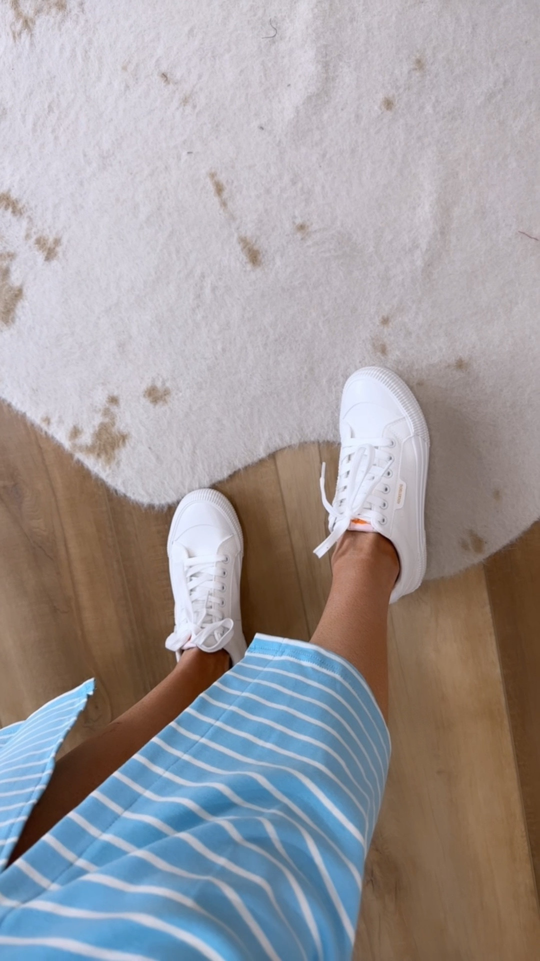 Amazon summer fashion. Amazon white sneaker under $40. Rocketdog white sneaker. True to size 

#LTKVideo #LTKfindsunder50 #LTKsalealert