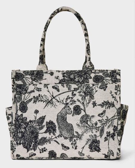 Jacquard body tote handbag

#LTKItBag #LTKFindsUnder50