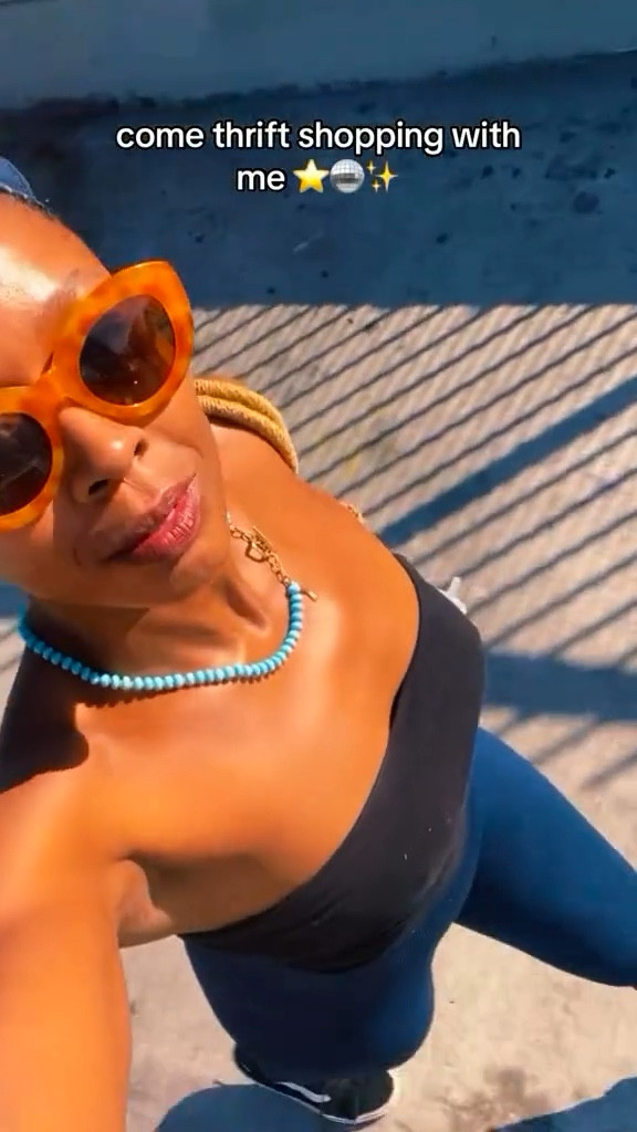 so many great finds at the thrift store when you have “the eye” 👀 
.
.
.
lipgloss, lip combo, lip liner, lipstick, clean beauty, fall makeup, natural makeupp #ltkparties #fall #ltkstyletip fall makeup look, natural fall makeup, natural makeup tutorial, fall makeup tutorial #uggs #fall #fallootd #fashion #style

#LTKBeauty #LTKStyleTip #LTKParties