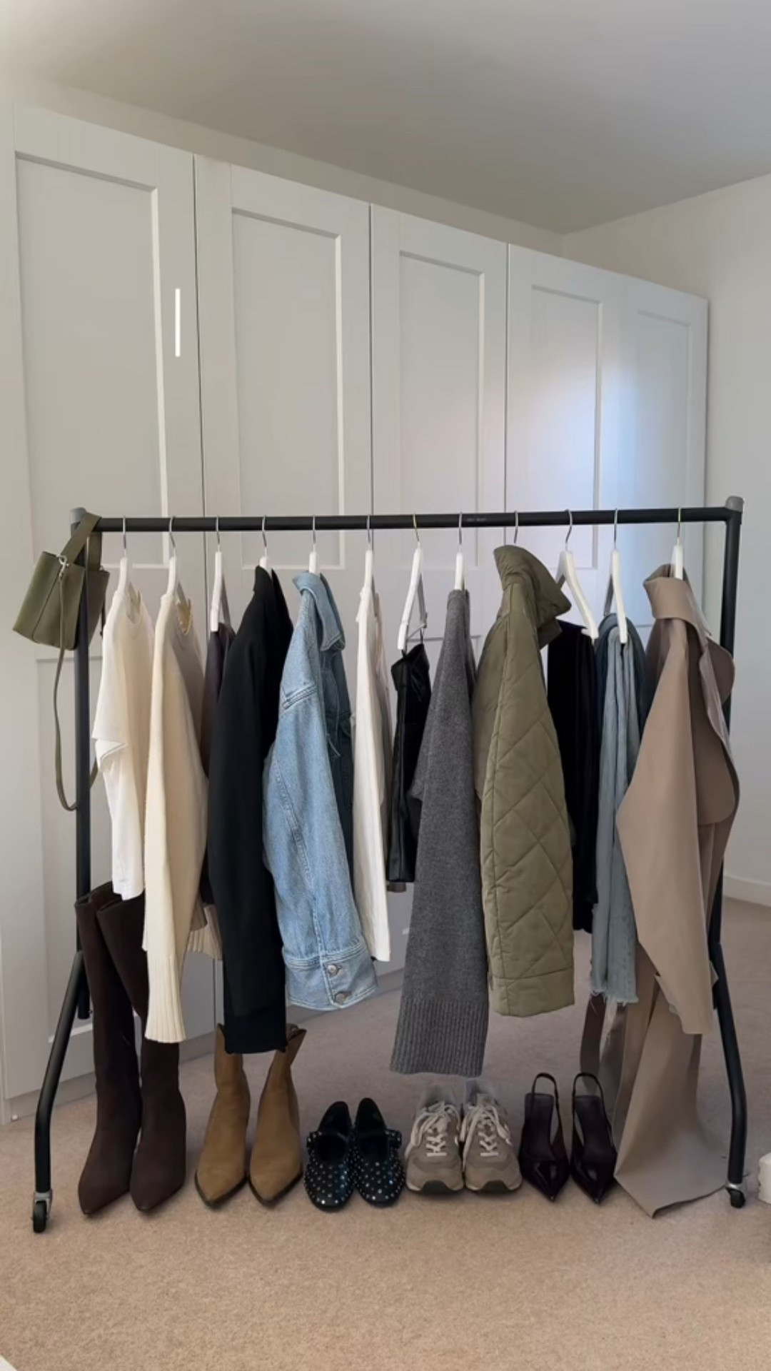 Autumn 2025 capsule wardrobe 
#capsulewardrobe #wardrobestaples #wardrobeessentials #autumnfashion 

#LTKautumn