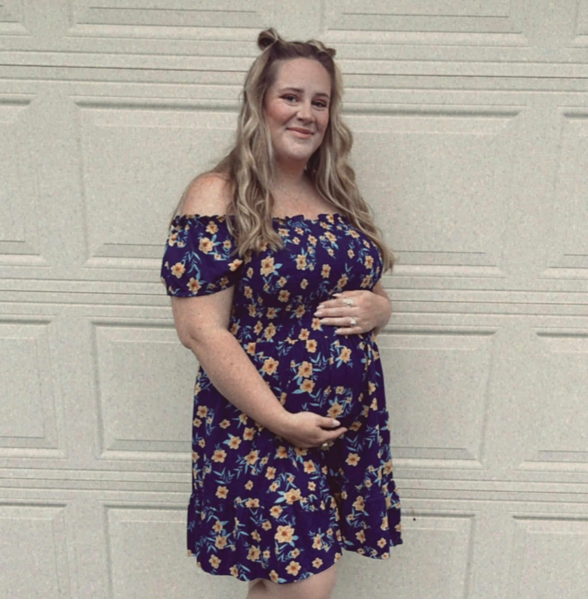 20 week baby bump IG picture 

#LTKbump #LTKcurves