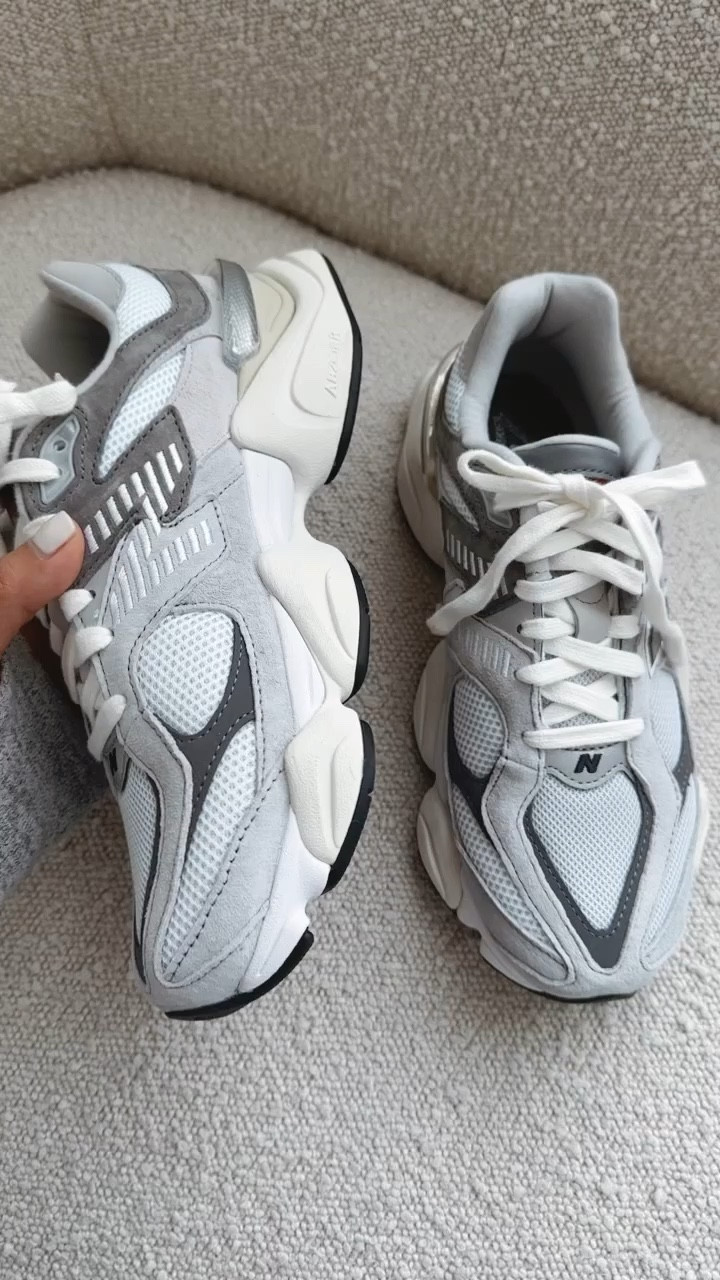 New Balance grey 9060

#LTKVideo #LTKshoecrush #LTKActive