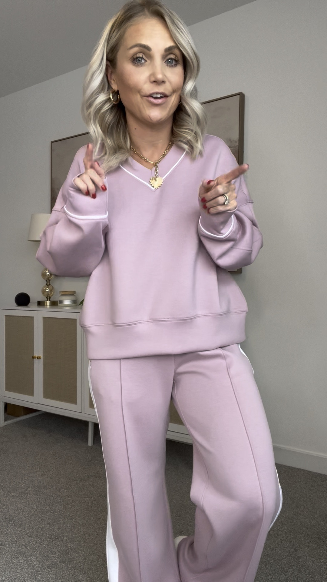 Abercrombie Haul🌟
Got so many good athleisure finds from the Abercrombie sale! This set is perfection. Super soft stretchy waistband pants and a super cute sweatshirt!

Use code AFYPB for an additional 15% off!


Abercrombie sale, leggings, sweatshirt, athleisure wear, workout outfit, sports bra, flare leggings, travel outfit, casual outfit, loungewear, winter outfits 

#LTKMidsize #LTKActive #LTKSaleAlert