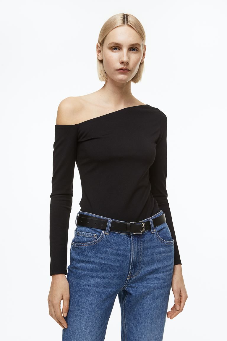 One-shoulder long-sleeved top | H&M (UK, MY, IN, SG, PH, TW, HK)