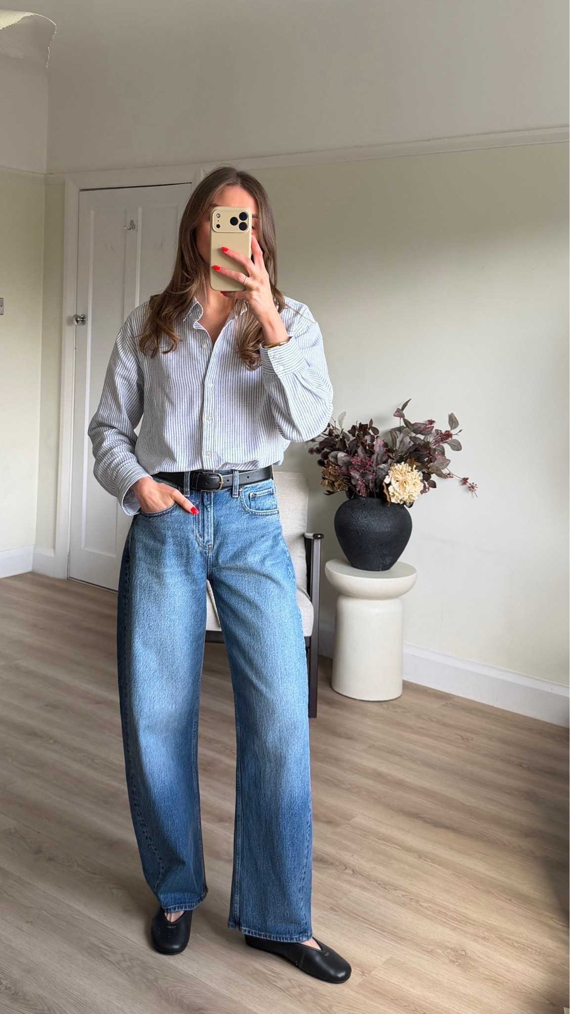 25% off all jeans at Abercrombie and use: AFXltk for an extra 15% off on top! 
I wear the 25 long and I’m 5ft 6