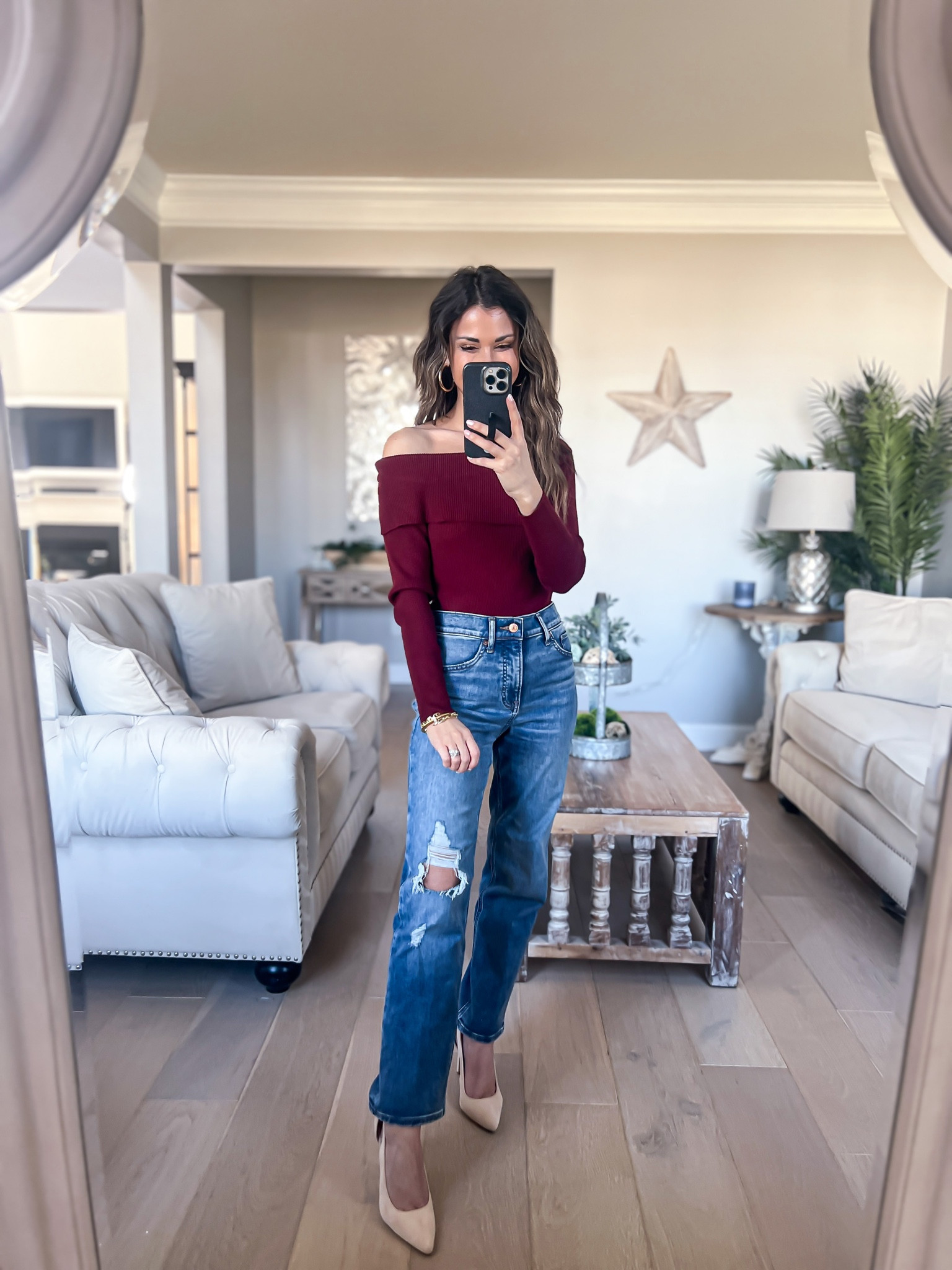 Ribbed off shoulder top//xs//straight leg jeans//0 short//5’1//tts//heels//sized up 1/2//

#LTKunder50 #LTKshoecrush #LTKsalealert