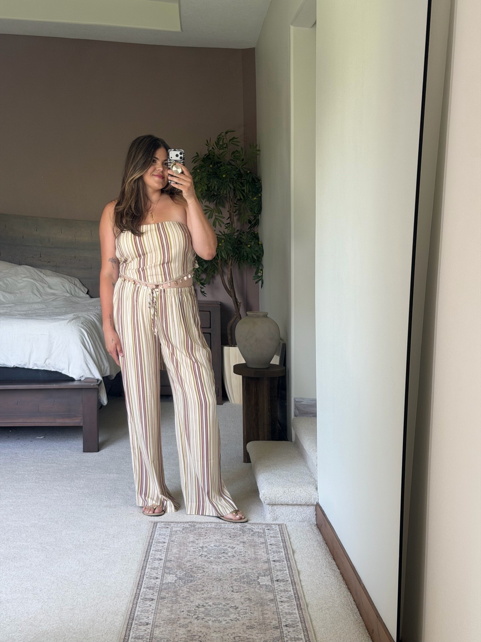 Walmart two-piece set for vacation or summer wearing size XL

Midsize, size 12, size 14, mom style, curvy outfit