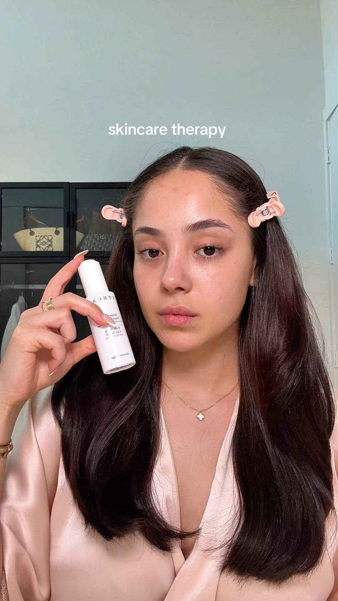 Skincare therapy🤍🫧@chantecaille @Olehenriksen @Hourglass Cosmetics  #makeup #beauty #grwm #sephora #makeuptutorial #hair 