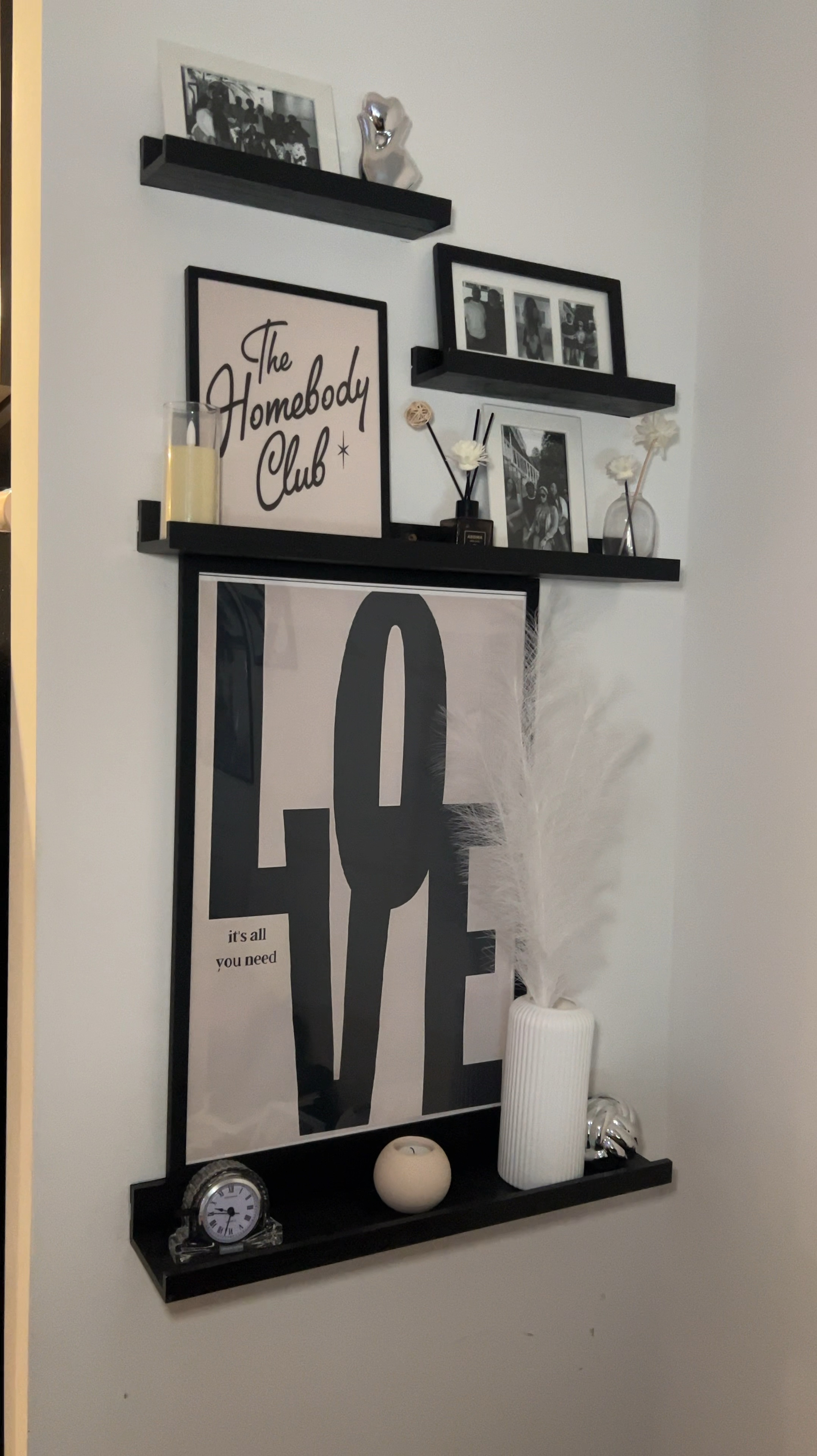Living room decor 🖤

#LTKVideo #LTKHome #LTKCyberWeek