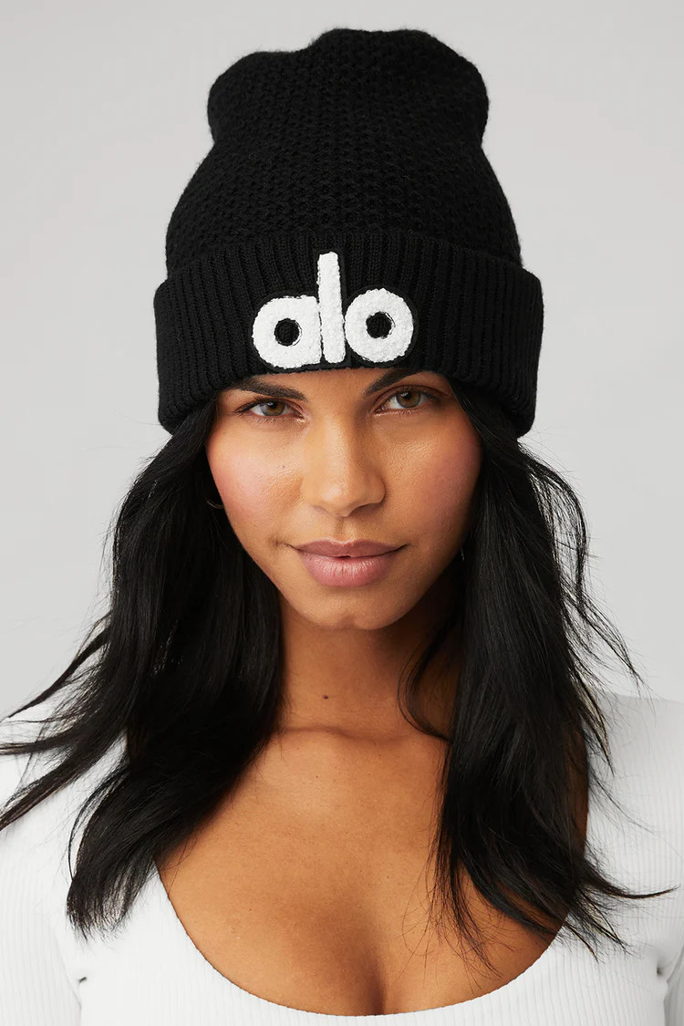 Cool Skies Beanie - Black | Alo Yoga (US)
