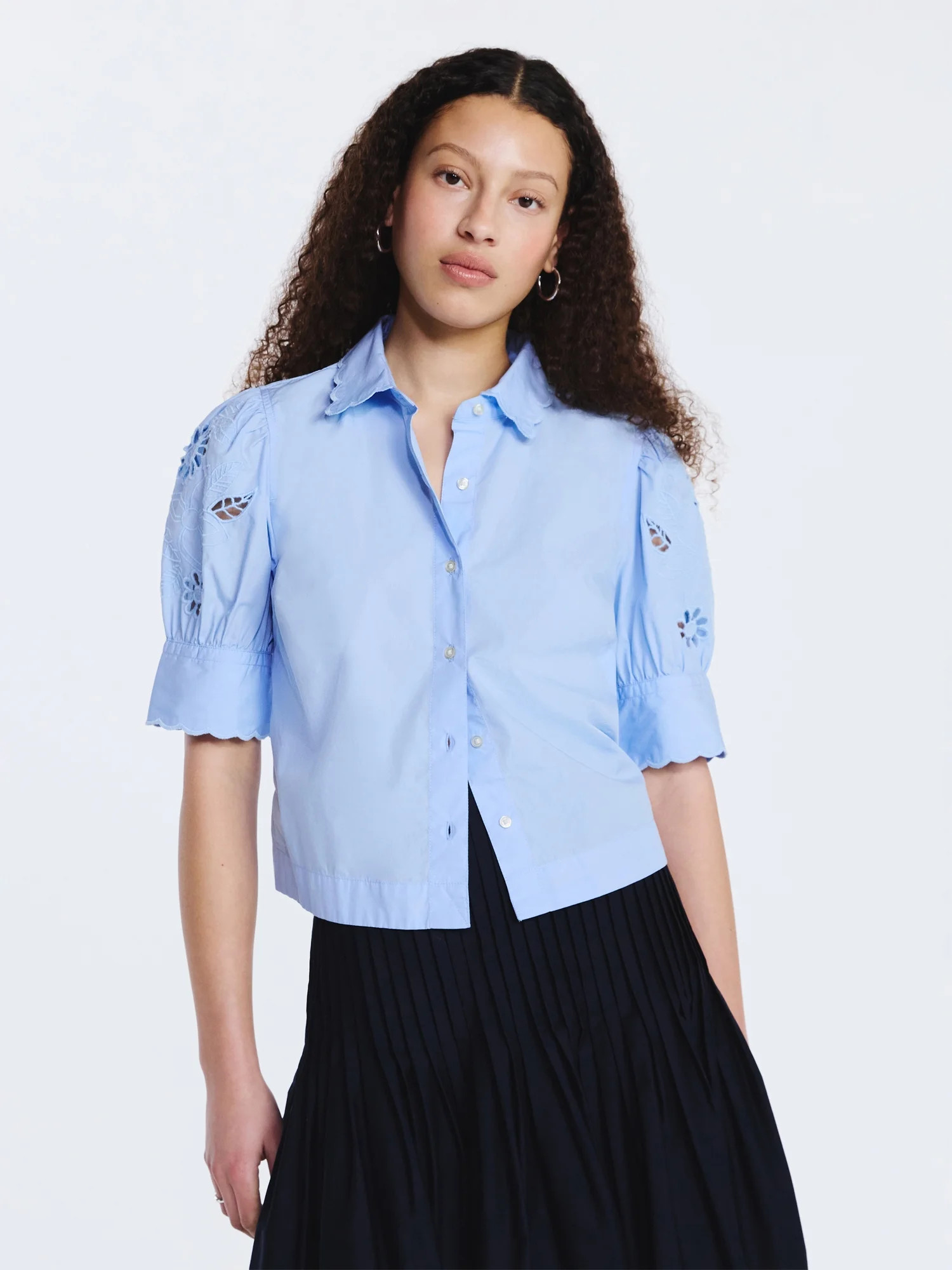 Free Assembly Women's and Women's Plus Cotton Eyelet Button Front Shirt with Short Sleeves, Sizes... | Walmart (US)