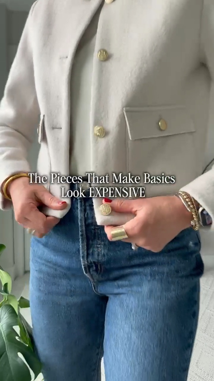 spring upgrades that make your basics look expensive.

✨ Tailored lady jacket
✨ Classic suede tote

These are the pieces that take tee + jeans from casual to intentional in seconds.

All natural fibers. Beautiful quality. Timeless silhouettes.
From one of my favorite sustainable brands @onequince— at a price point that makes sense.

Everything is linked here 🤍

#quincepartner 

#LTKgrwm #LTKmomlife #LTKootd