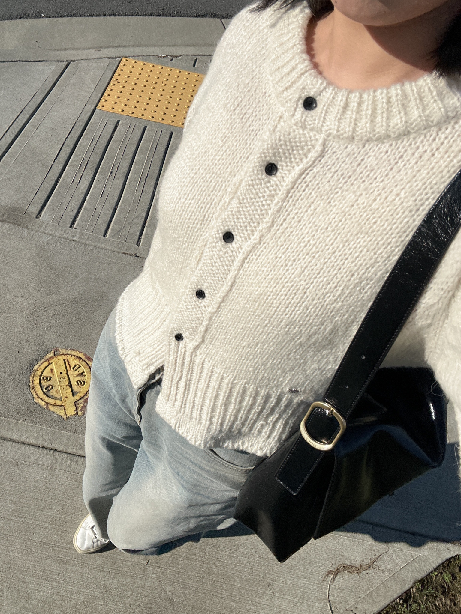 cutest transitional sweater

#LTKstyletip #LTKAsia #LTKitbag