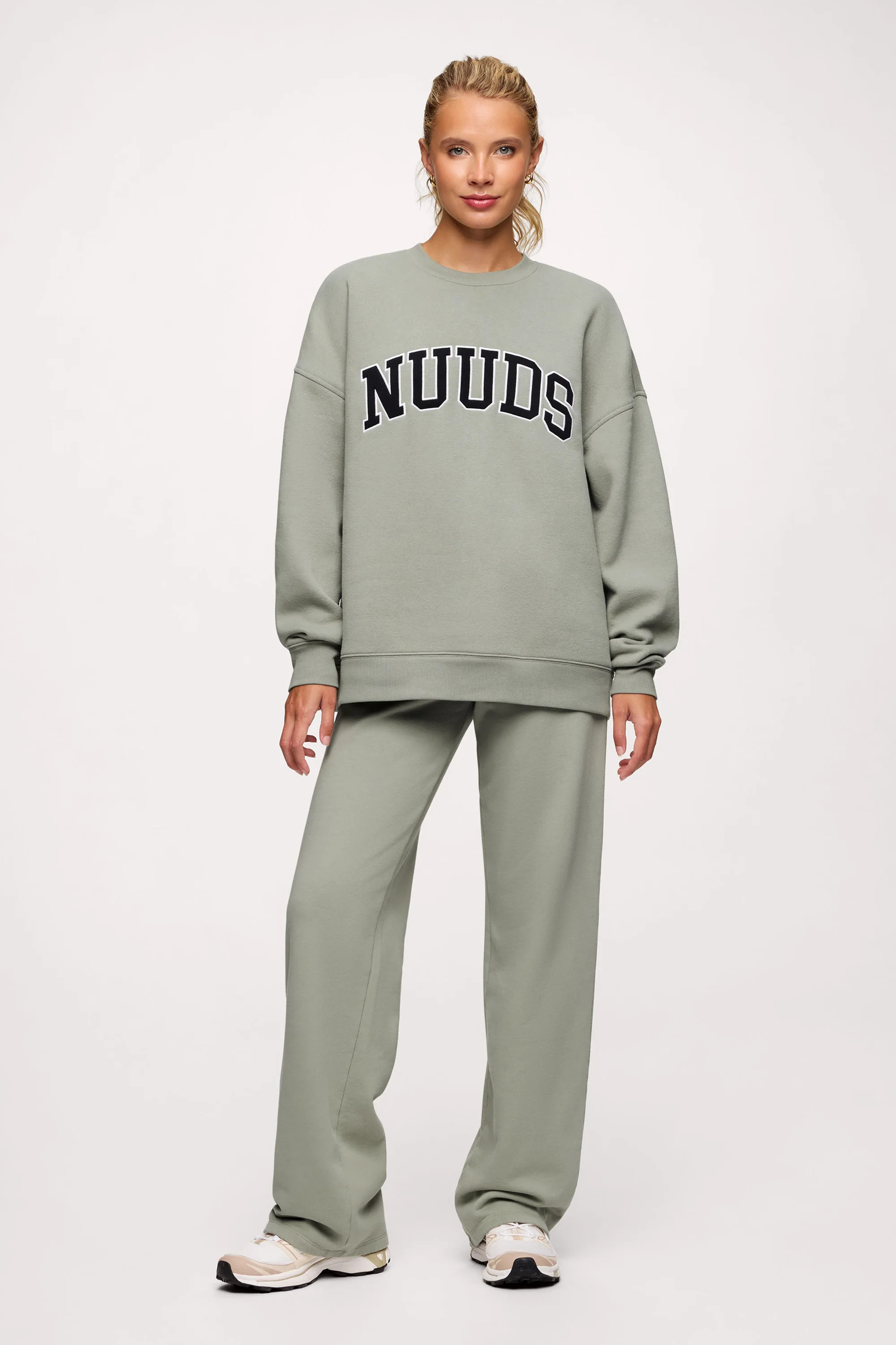 nuuds Varsity Oversized Crew | Espresso | nuuds