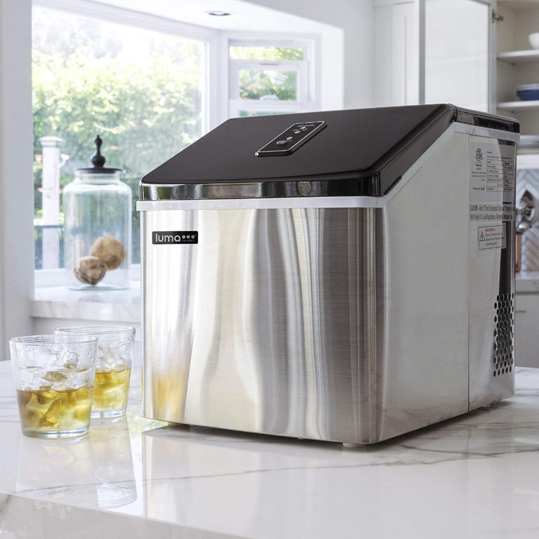 Improve the quality of your next cocktail and up your ice game with this clear ice maker! 

#LTKGiftGuide #LTKCyberWeek #LTKHoliday