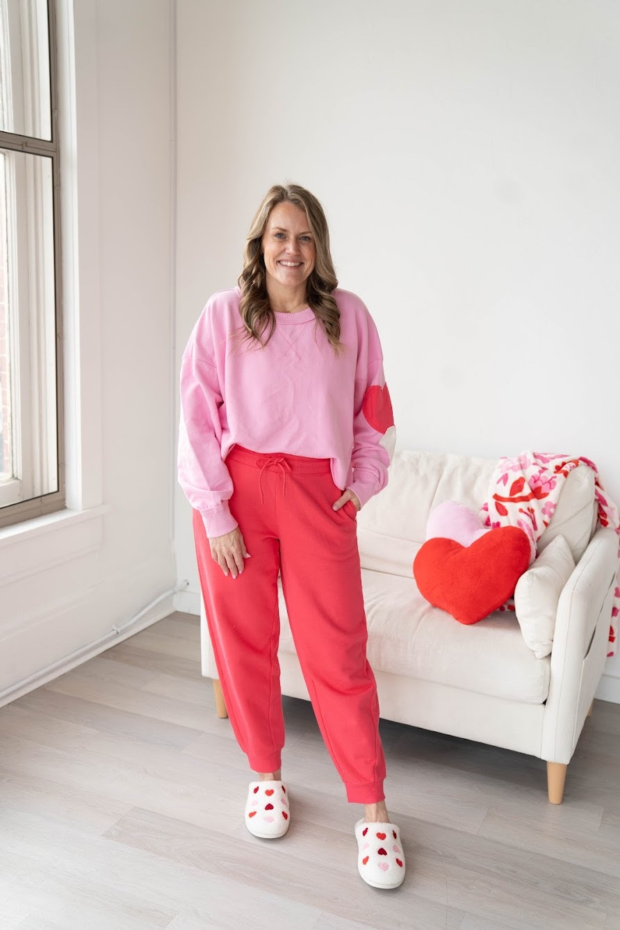 The cutest Valentine’s Day outfits!

Target fashion  winter fashion  matching set  casual outfit  sweatpants  winter outfit  Galentine’s Day outfit  trendy fashion  mom outfit

#LTKmomlife #LTKgrwm #LTKootd