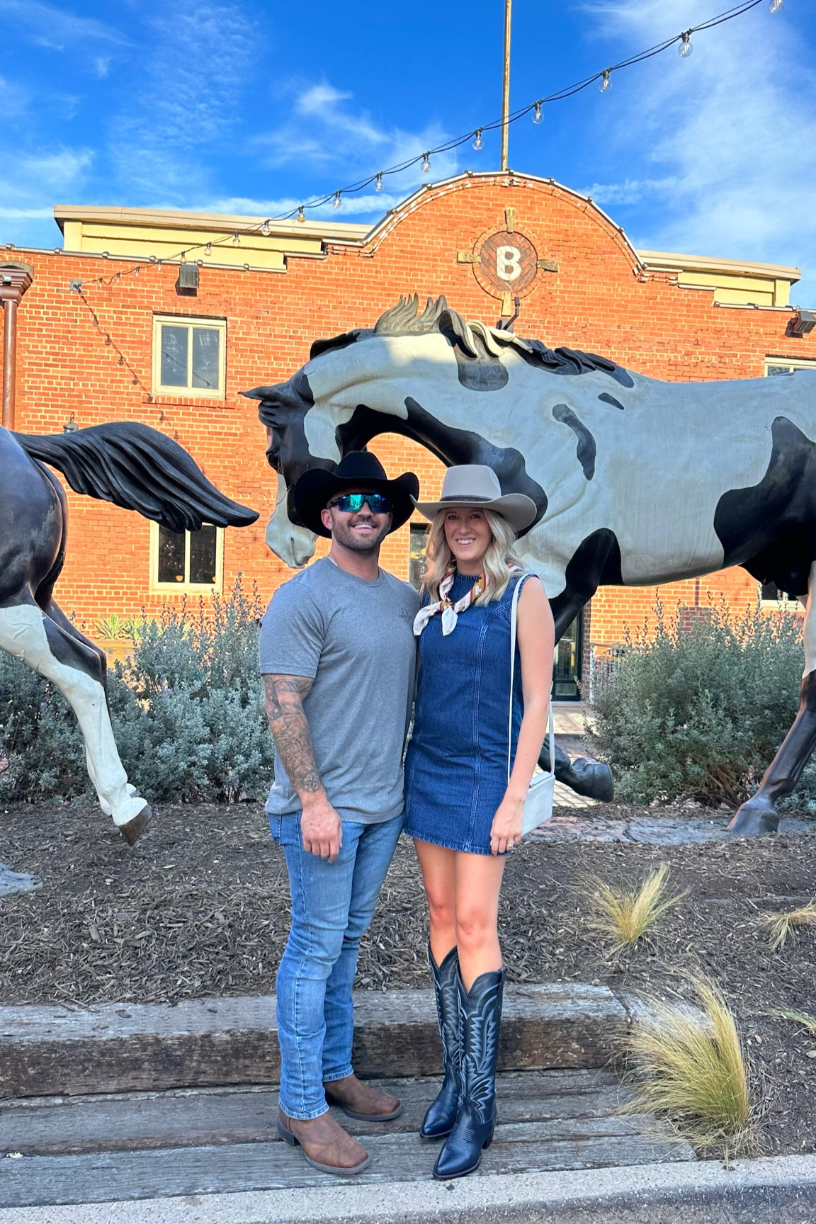 Friday night rodeo


#LTKStyleTip #LTKShoeCrush #LTKSaleAlert