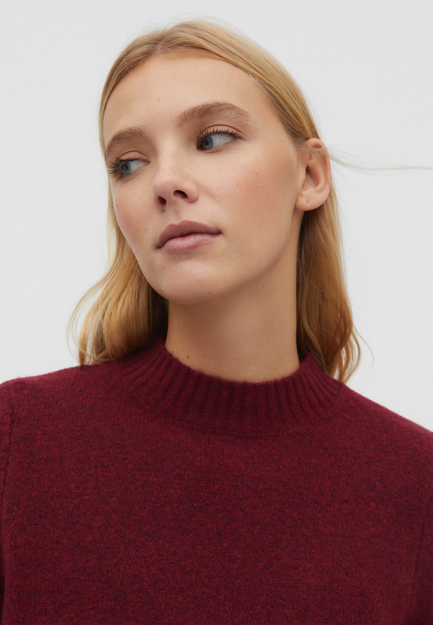 Pullover cropped tessuto morbido | Stradivarius (IT)