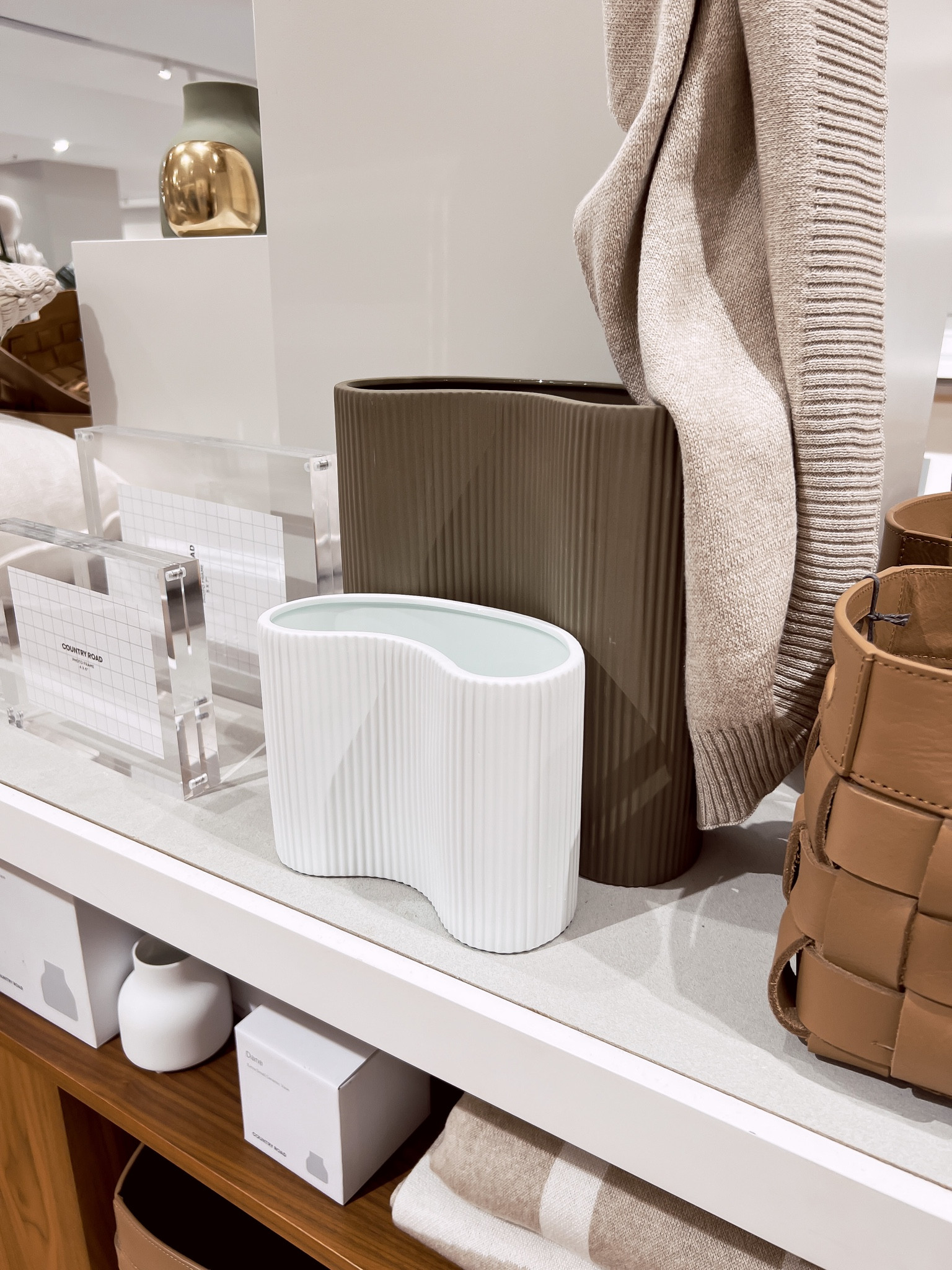 Abstract textured vases! 

#LTKaustralia #LTKstyletip #LTKhome