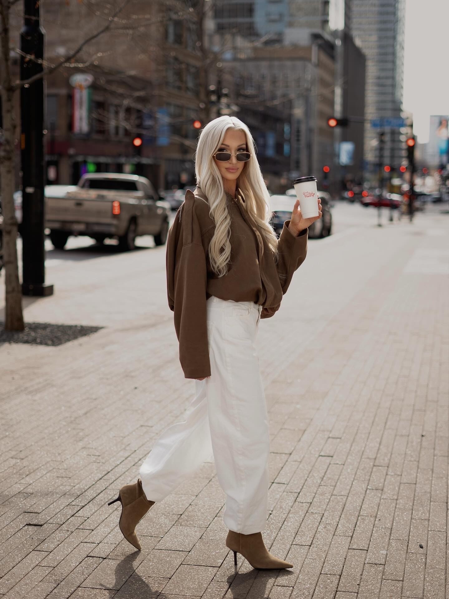 Jacket under $40 that looks luxury! Such a good staple jacket for spring and fall. Wearing size small