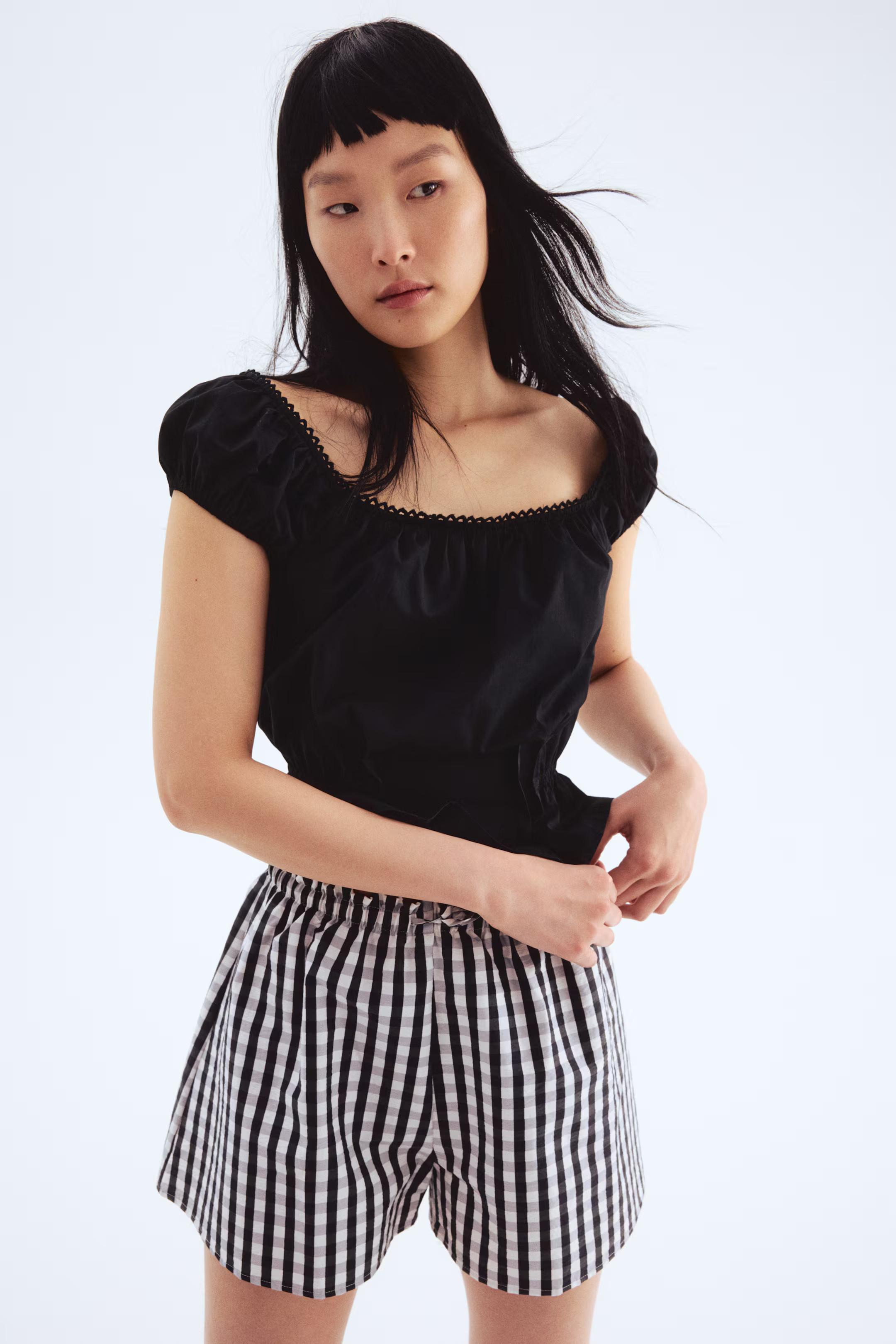 Short blouse | H&M (UK, MY, IN, SG, PH, TW, HK)