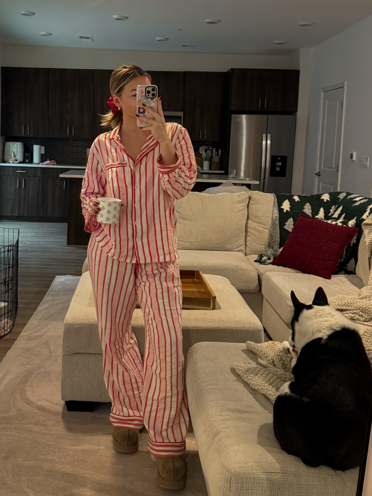 New Christmas pajamas ❤️💗🤍

#LTKSeasonal #LTKHoliday #LTKSaleAlert