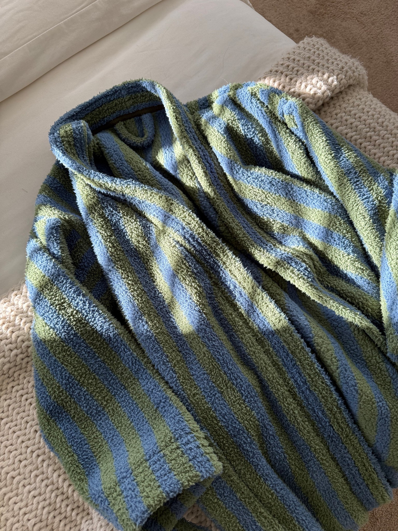 My fav comfy bath robe 🤍

#LTKselfcare #LTKFindsUnder50 #LTKFindsUnder100