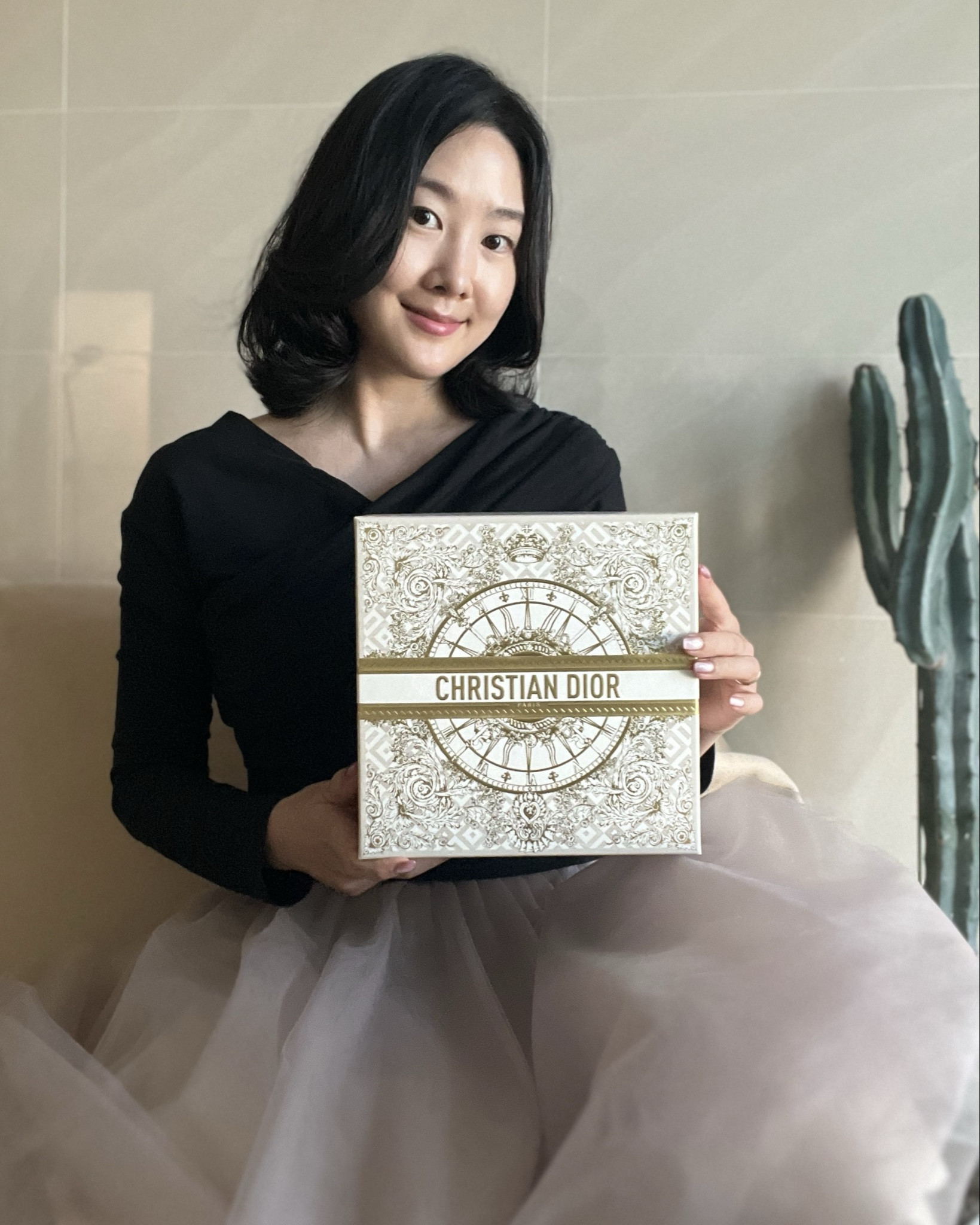 Dior beauty prestige
Dior holiday magic✨
이번 연말은 디올 뷰티 프레스티지로 화려하게✨ 장미의 힘을 담은 궁극의 럭셔리 안티에이징 홀리데이 기프트 세트
쓸 수록 만족스러워요. 크리스마스 선물로 꼭 받고 싶은👍🏻

Merry Christmas ❣️
Happy holiday with dior prestige
스킨케어 뷰티 럭셔리 안티에이징 세럼 크림 

#LTKasia #LTKgiftguide #LTKkorea