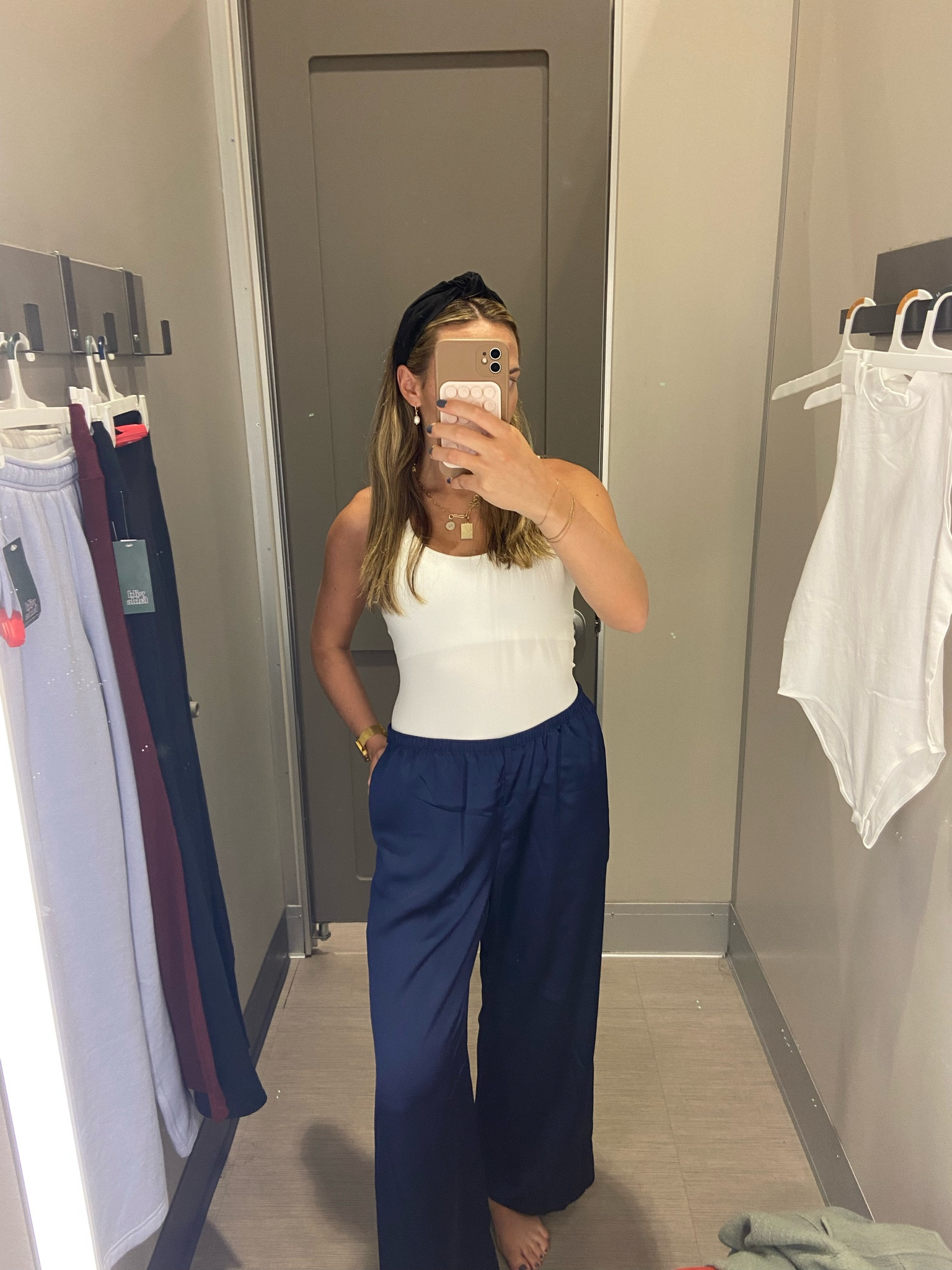 The navy silk pants PERFECT for holiday events/gatherings coming up! 😍 

#LTKHoliday #LTKGiftGuide #LTKSeasonal