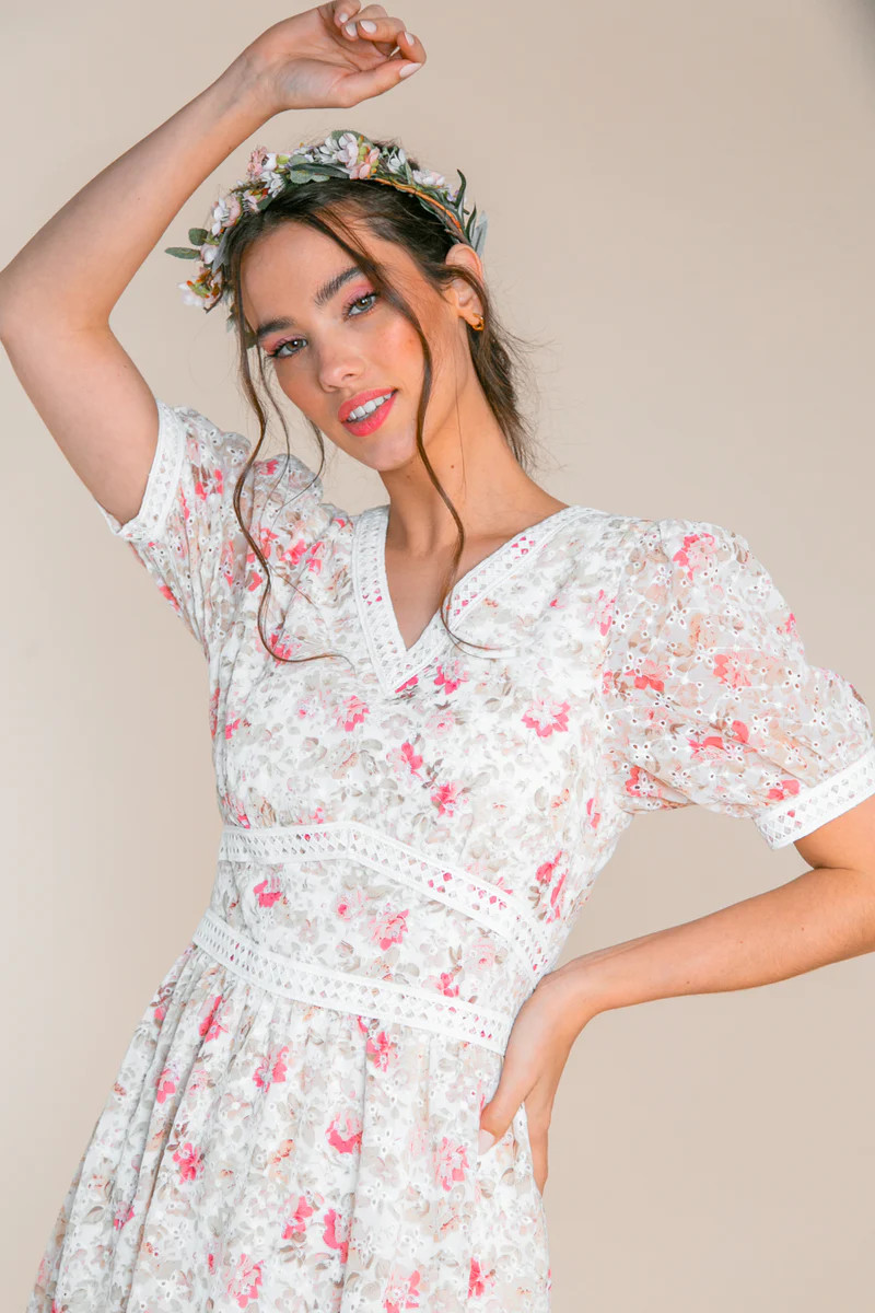 ESSIE EYELET FLORAL DRESS | Ivy City Co