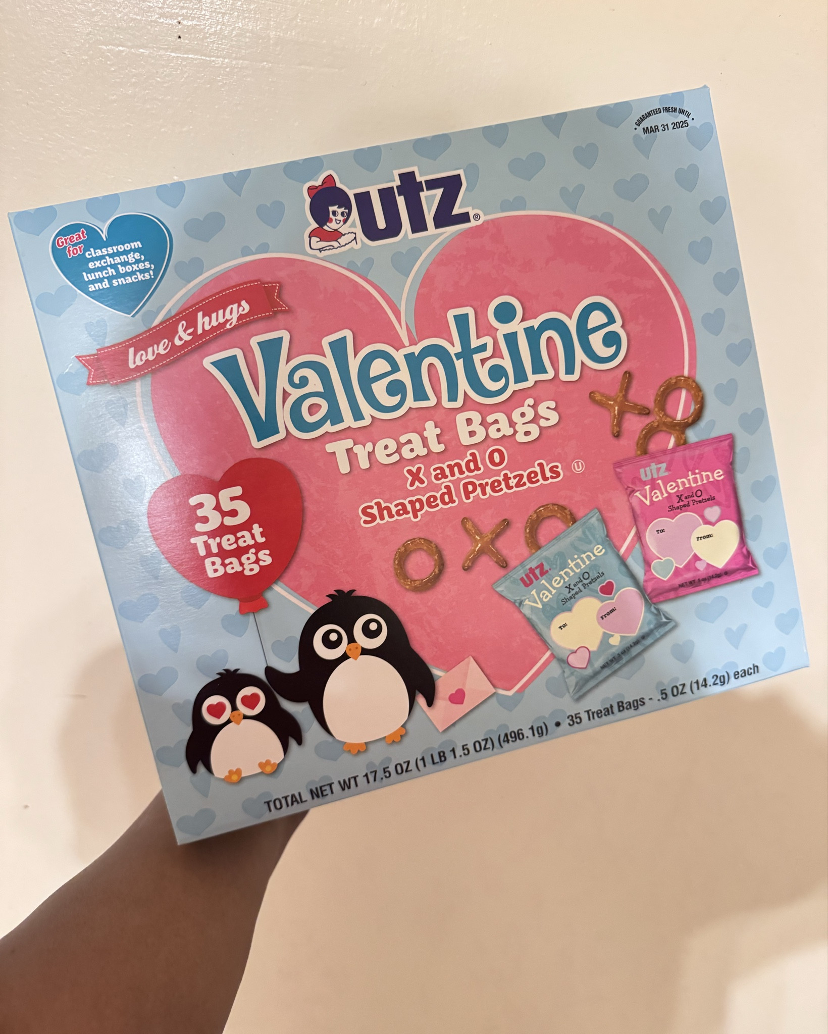 Easy & Affordable Valentine’s Gifts for Kids (No Peanuts, No Candy!) #valentinesdaygifts #valentinesexchange #kids
#momtodolist