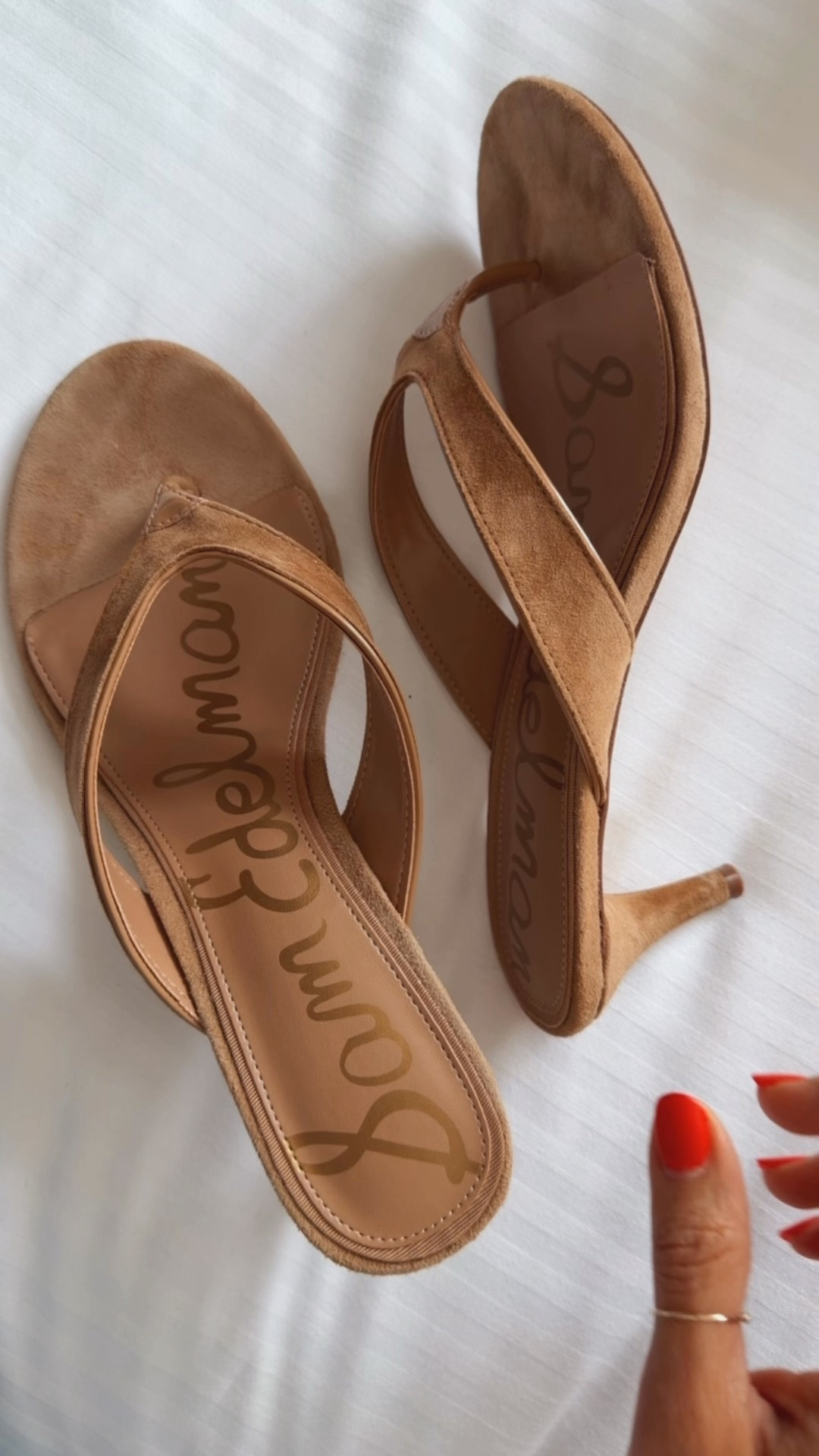 I have yet to find anything more comfortable than these sandals! Plus they go with absolutely everything in my wardrobe! Walking and boating proof!! Tts

#LTKstorytime #LTKgrwm