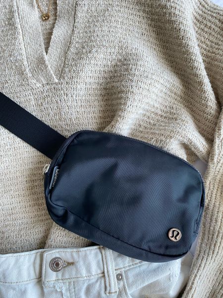 lululemon Everywhere Belt Bag 1L 🖤

I literally take this bag with me EVERYWHERE. They named it correctly. A must have for airports and travel to keep your important documents safe with you.

reference: travel bags, luggage, Fanny packs, belt bag buckles, airport outfit

#LTKitbag #LTKtravel #LTKfindsunder50