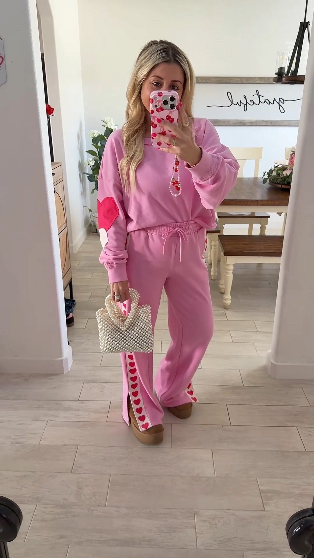 Comfy cute Valentine’s Day outfit 💗
Sweater m
Pants small
Platform Ugg boots tts
Date night 


#LTKootd #LTKFindsUnder50 #LTKFindsUnder100