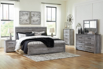 Bronyan King Panel Bed with Mirrored Dresser, Chest and 2 Nightstands, Dark Gray | Ashley Homestore