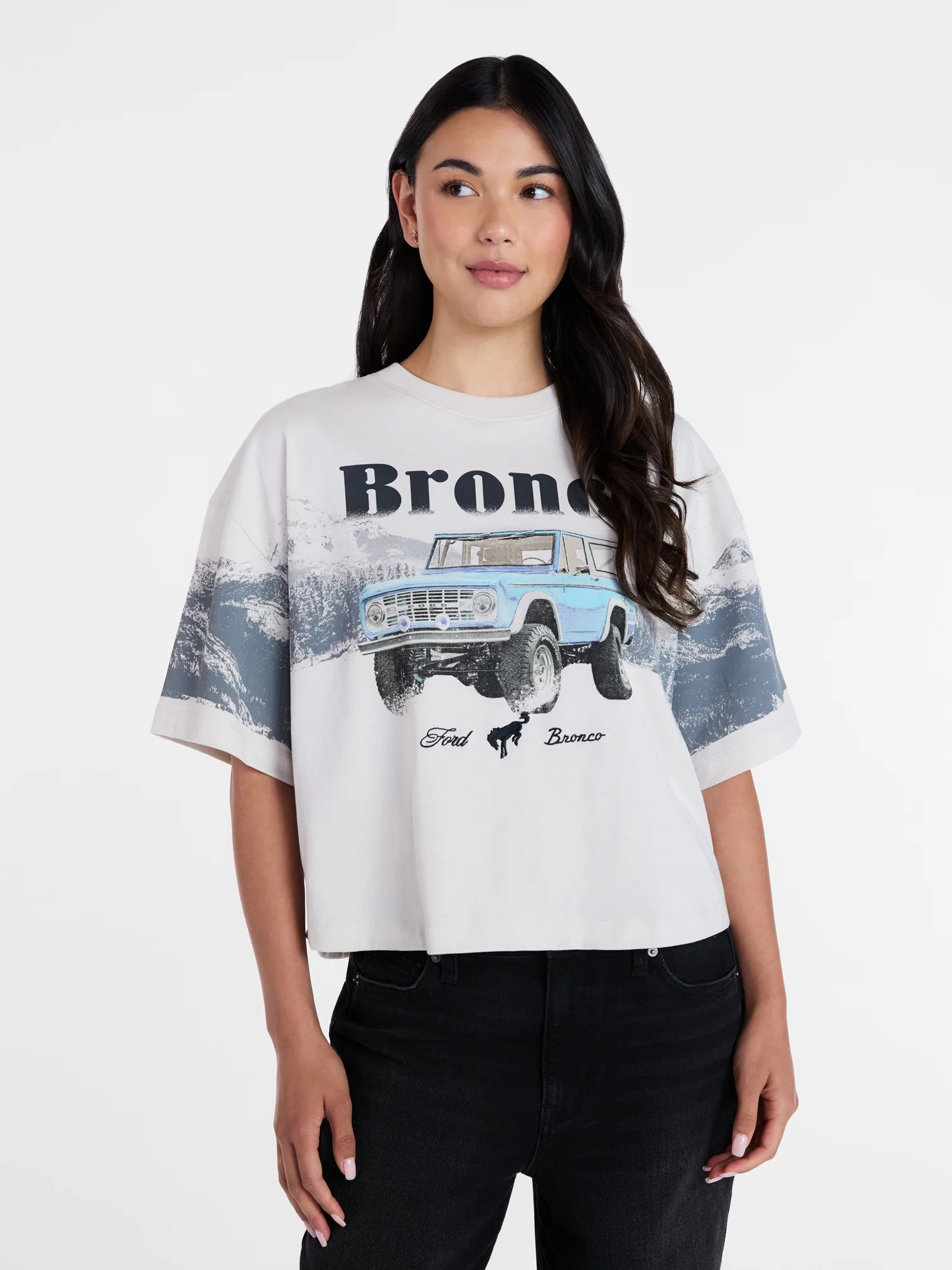 Ford Bronco Women's Fashion Boxy Tee, Sizes XXS-XXL | Walmart (US)
