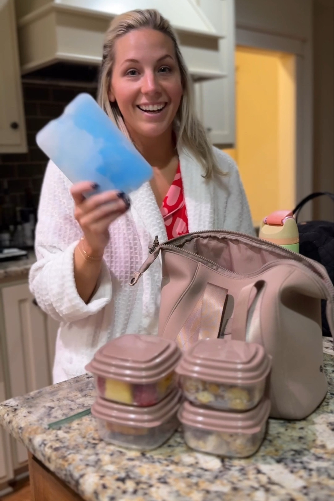 The best lunchbox! Been loving it so much! 

#LTKFindsUnder50 #LTKStyleTip #LTKItBag