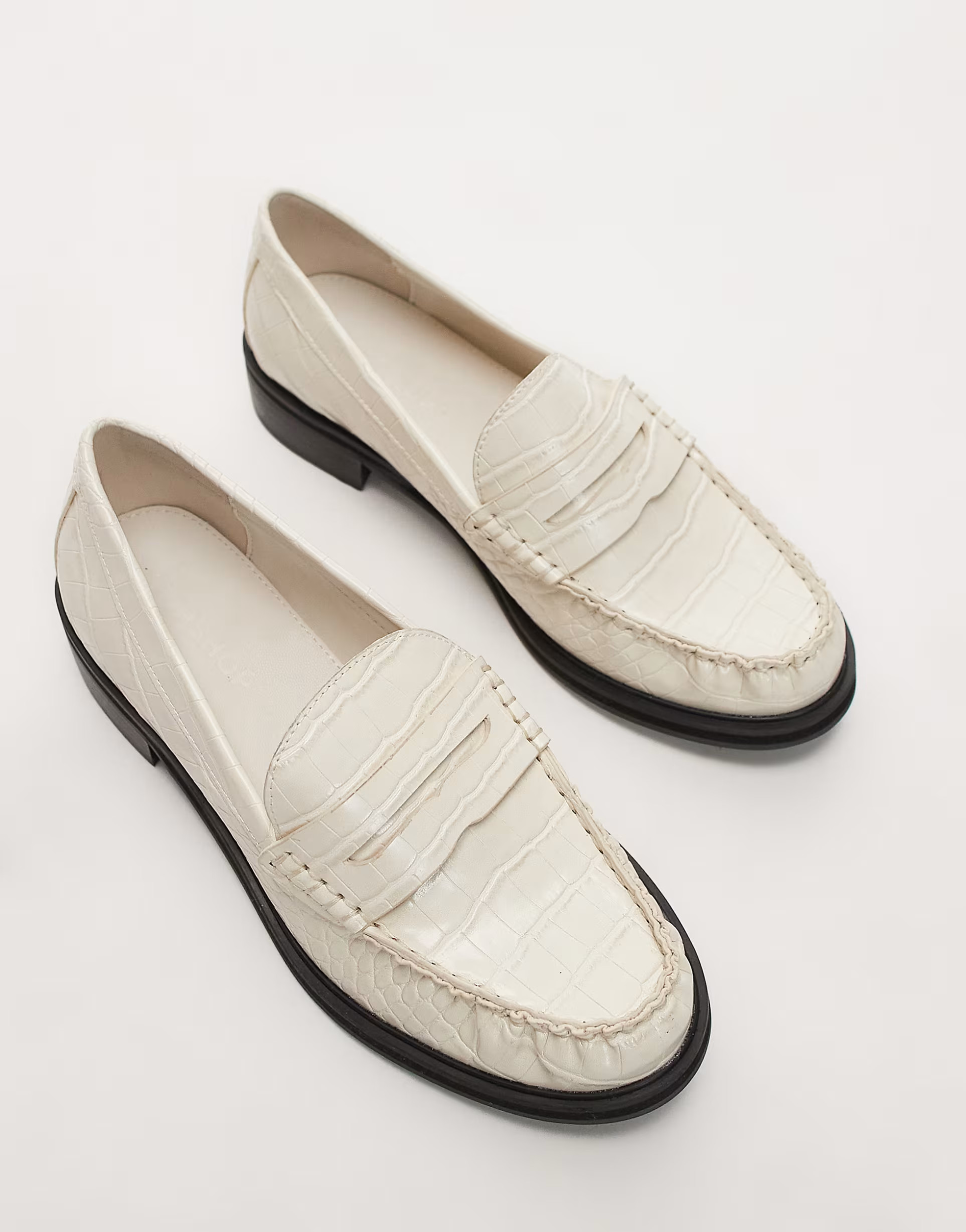 Topshop - Carter - Mocassins effet peau de croco à détail froncé - Blanc cassé | ASOS (Global)