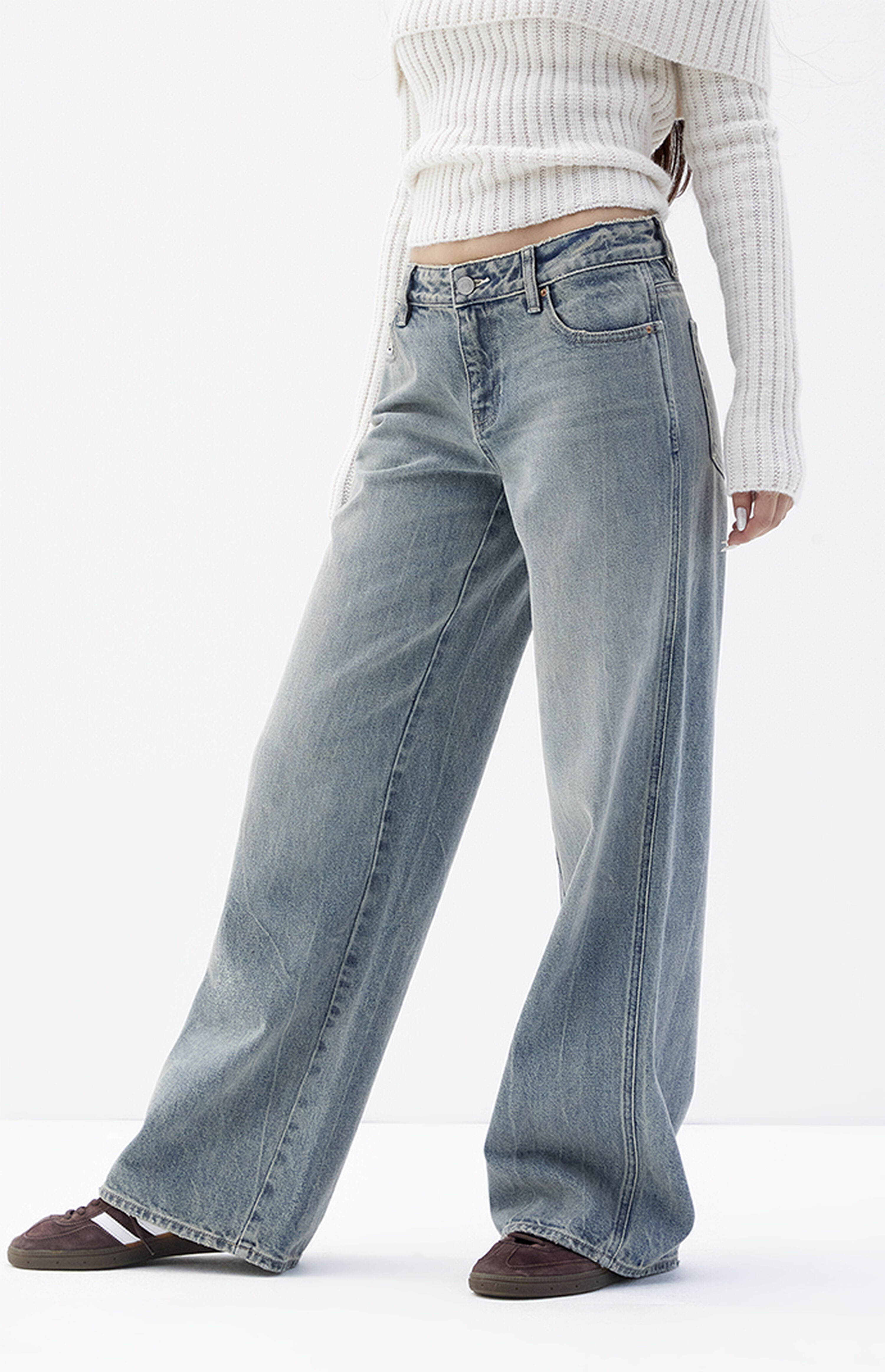 PacSun Casey Medium Indigo Tint Low Rise Baggy Jeans | PacSun