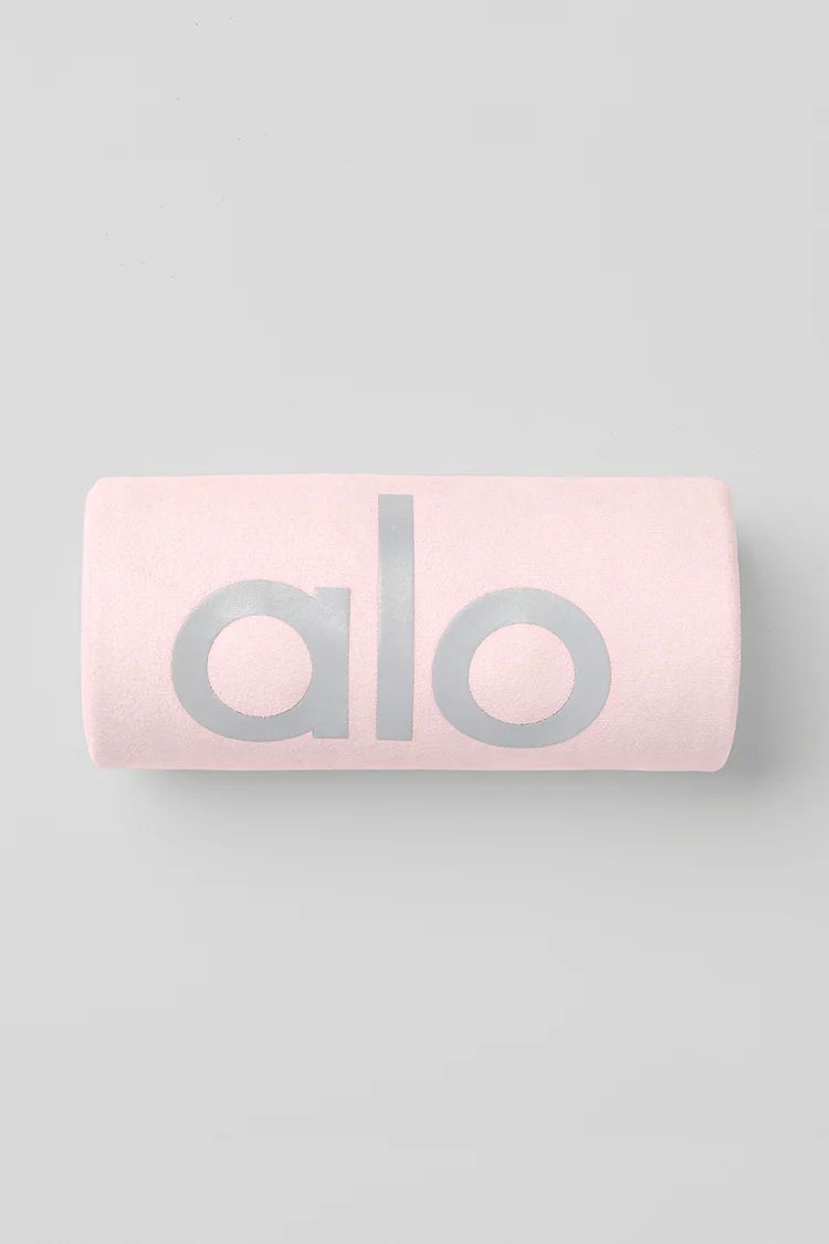 Grounded No-Slip Towel | Alo Yoga