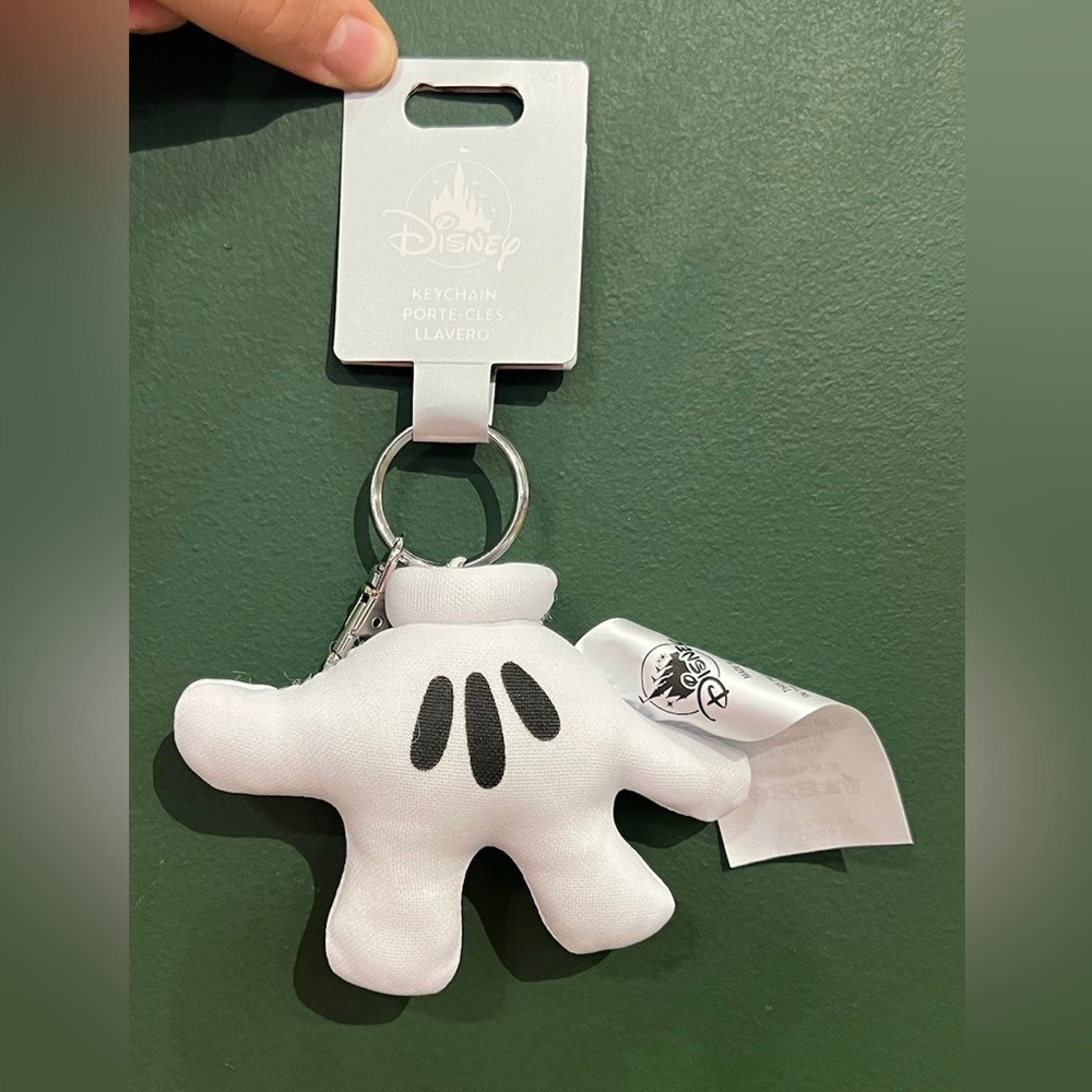 Disney Parks White Mickey Mouse Glove Hand Plush Keychain NEW | Poshmark