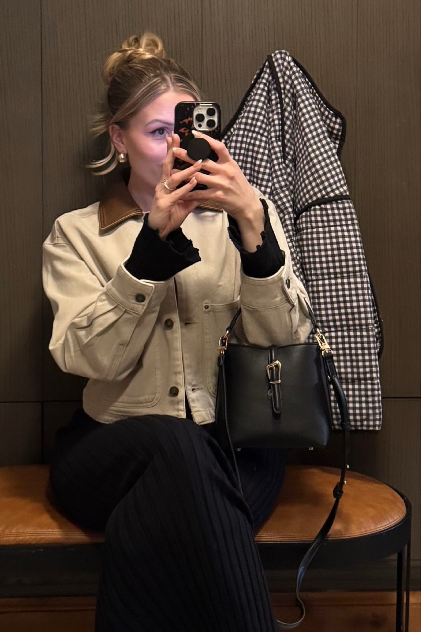 vacation outfit:
Abercrombie barn jacket (S) (beige)
Amazon sweater dress (M)




#LTKFindsUnder100 #LTKFindsUnder50 #LTKSaleAlert