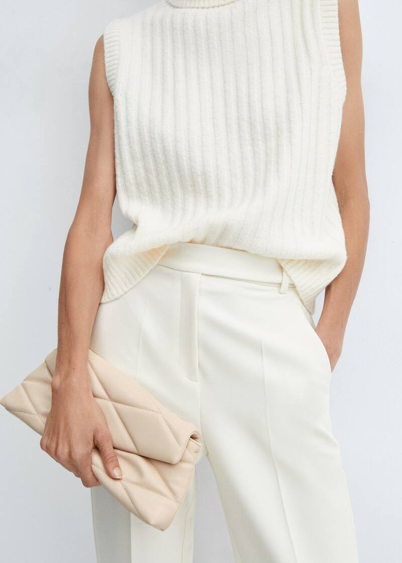 Quilted bag with chain handle -  Women | Mango United Kingdom | MANGO (UK)