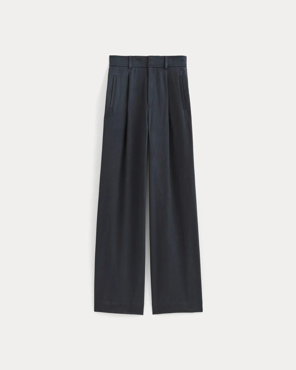 The Draper Pleated Pant in Buttersmooth | Navy | 32" Inseam | Everlane
