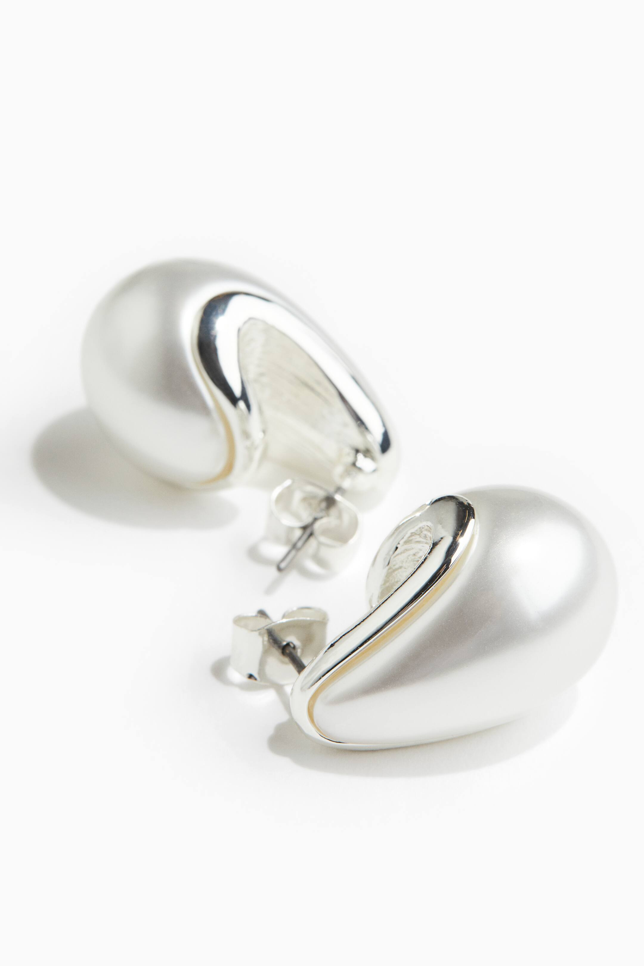 Chunky dome earrings | H&M (DE, AT, CH, NL, FI)