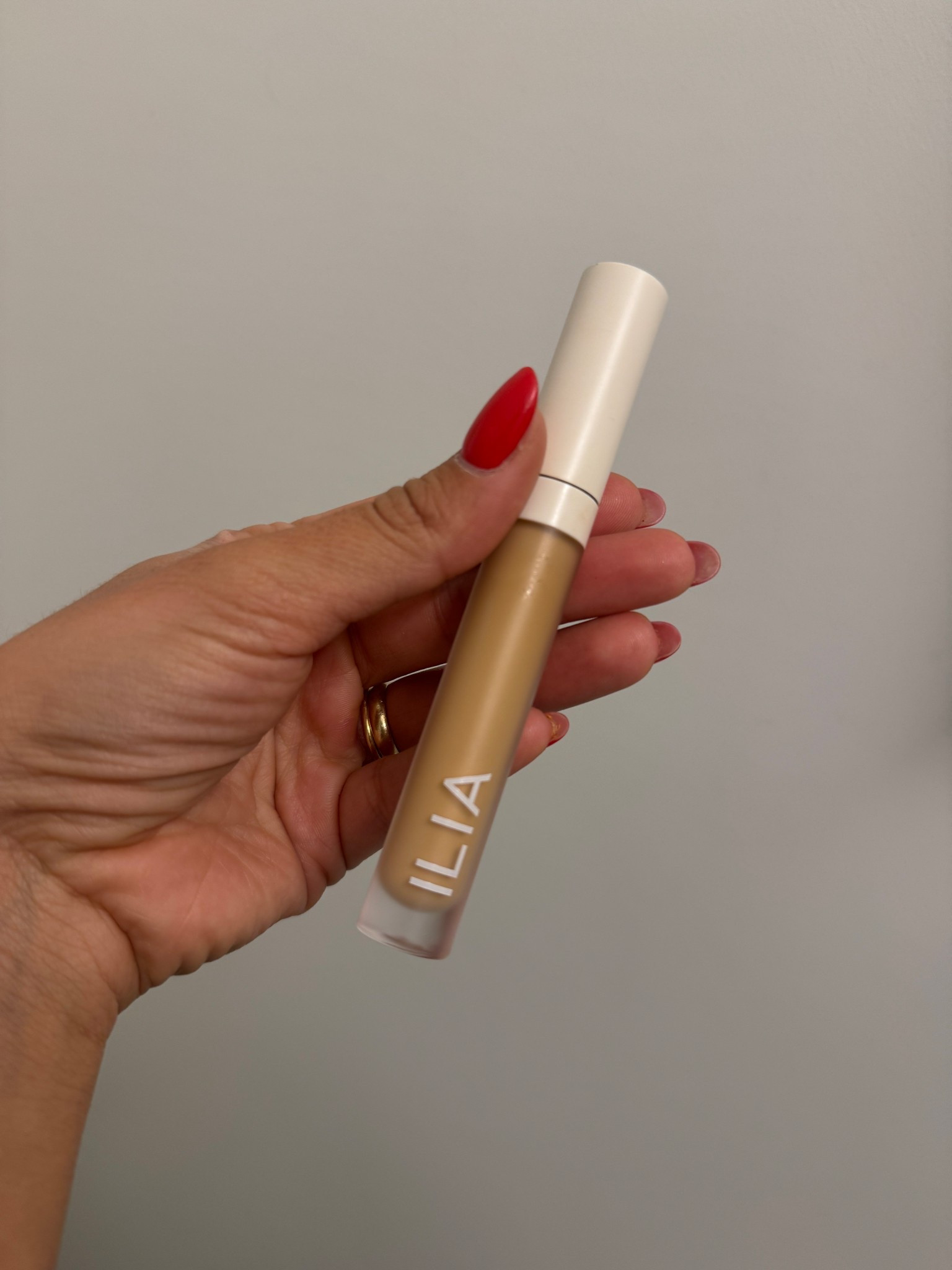 best concealer everrrr! I use shade wasabi 

#LTKBeauty #LTKFindsUnder50